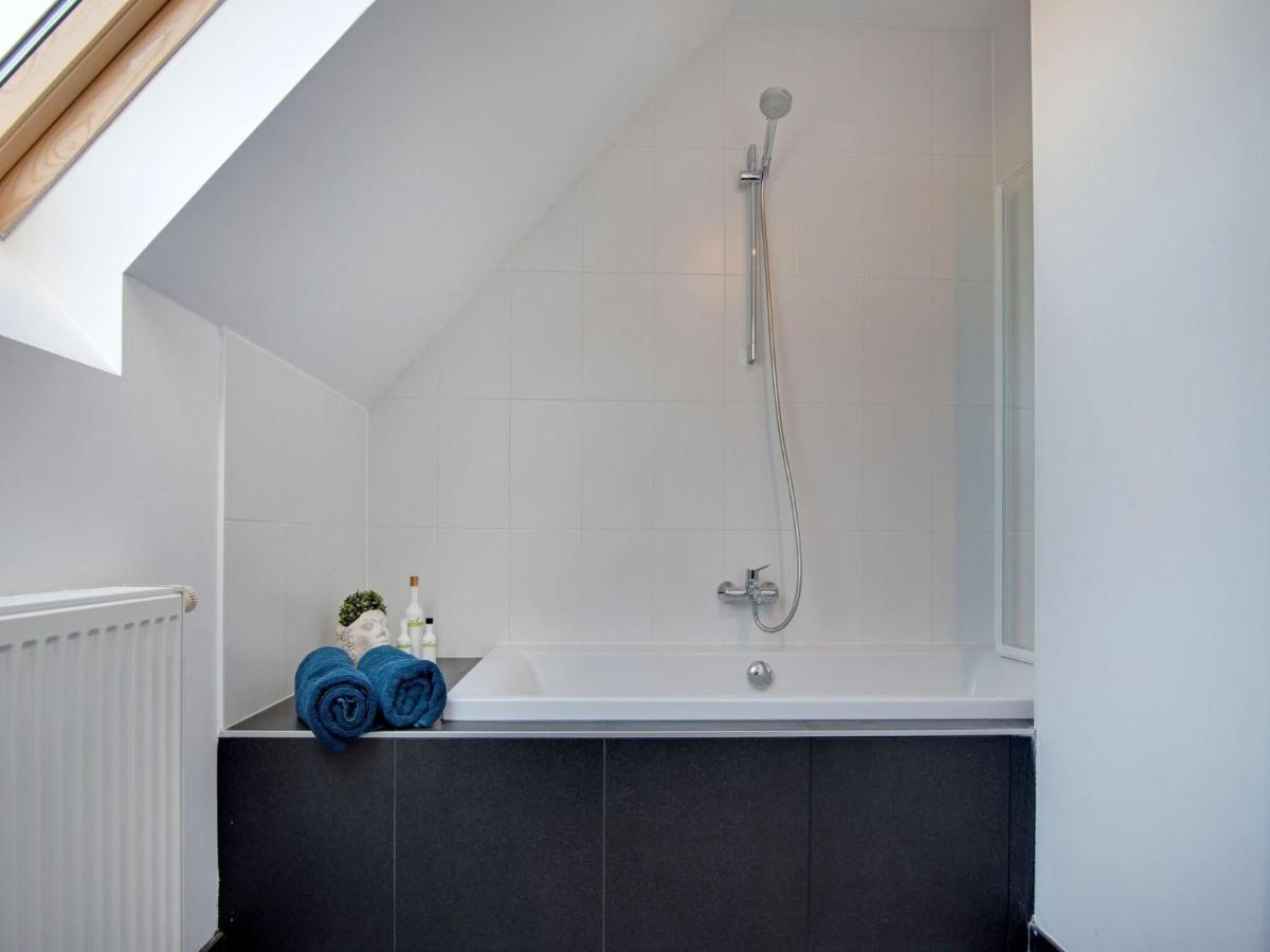 Modern Holiday Home In De Haan With Garden Eksteriør bilde