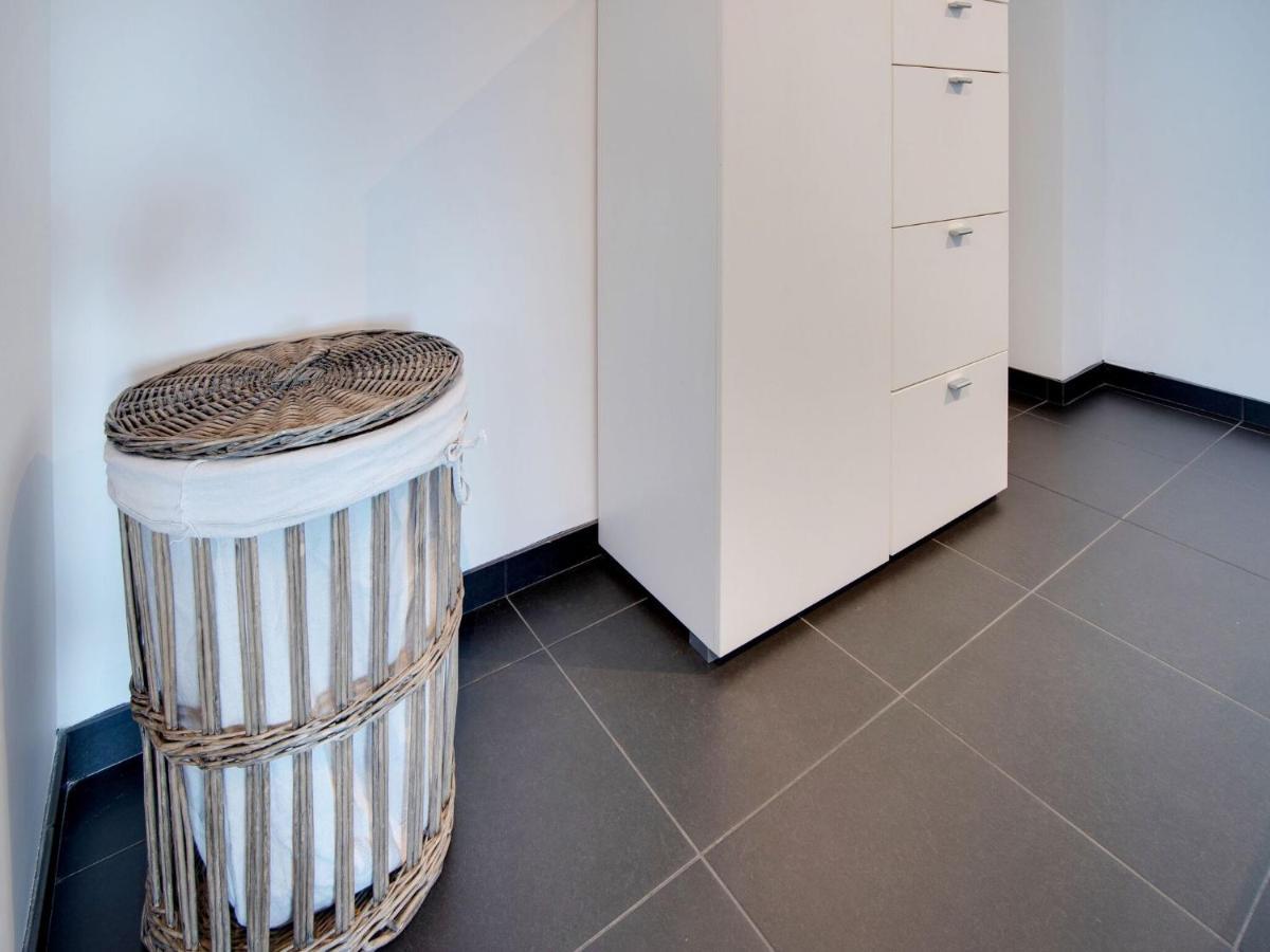 Modern Holiday Home In De Haan With Garden Eksteriør bilde