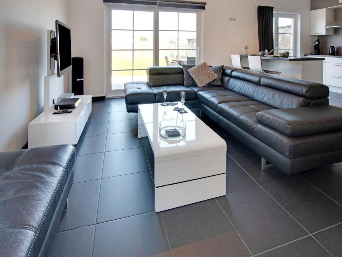 Modern Holiday Home In De Haan With Garden Eksteriør bilde