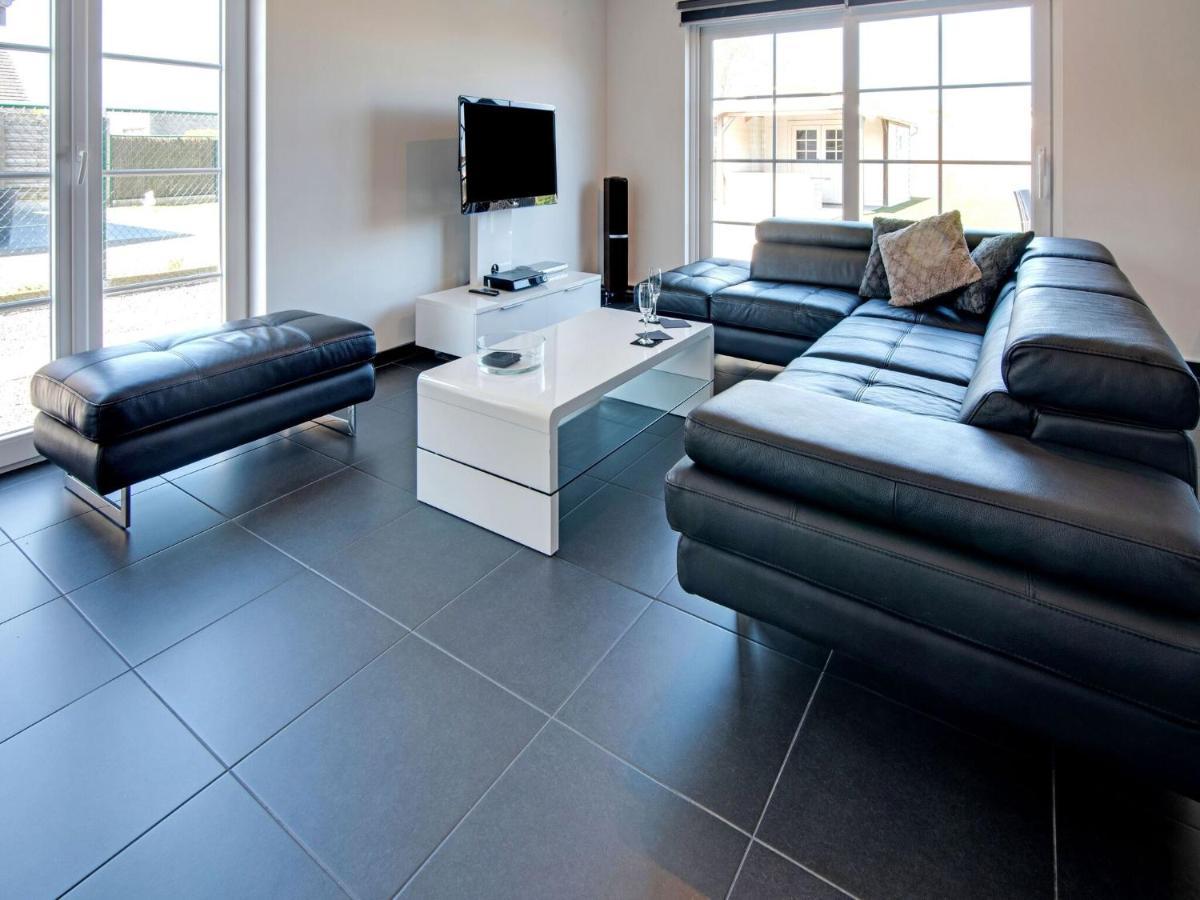 Modern Holiday Home In De Haan With Garden Eksteriør bilde