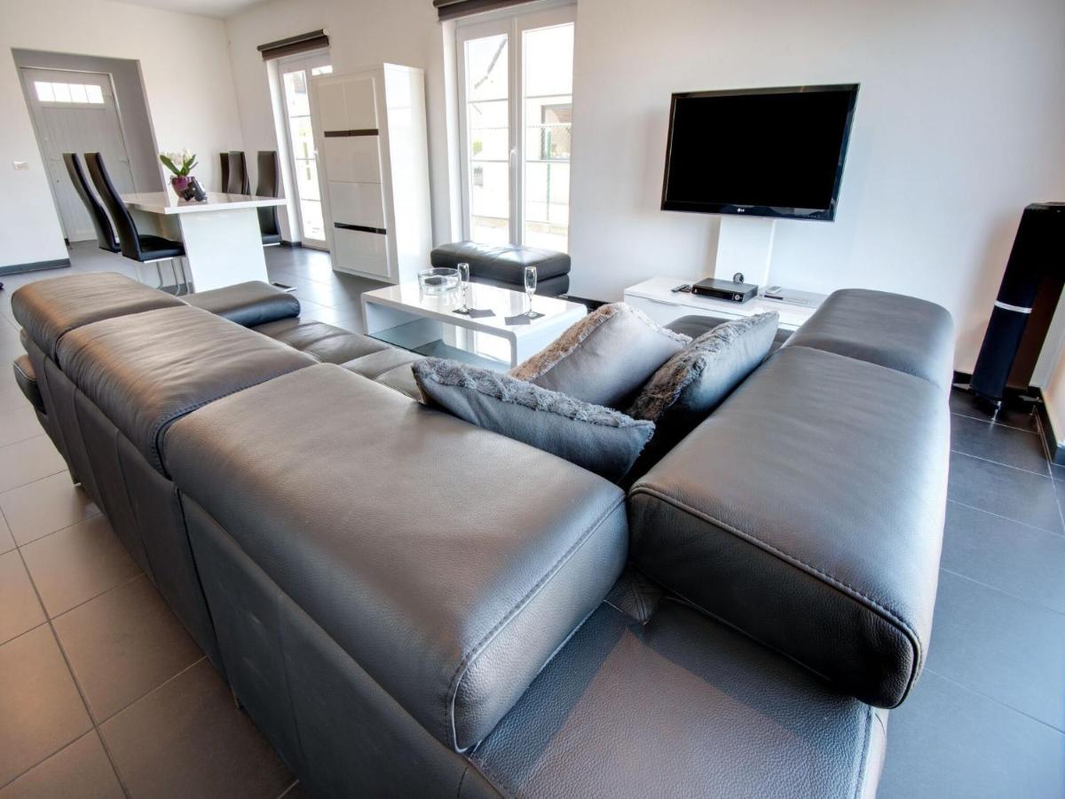 Modern Holiday Home In De Haan With Garden Eksteriør bilde